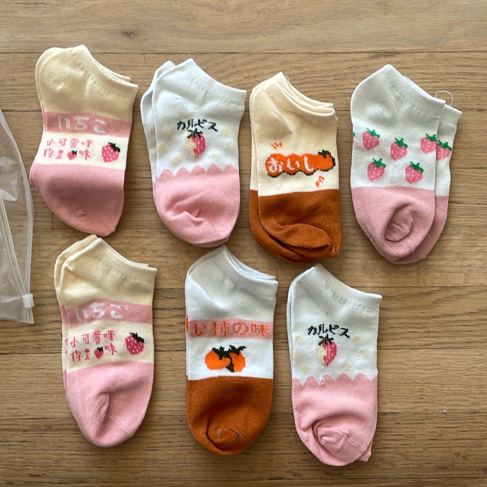 NWT cute girls socks 7 pairs